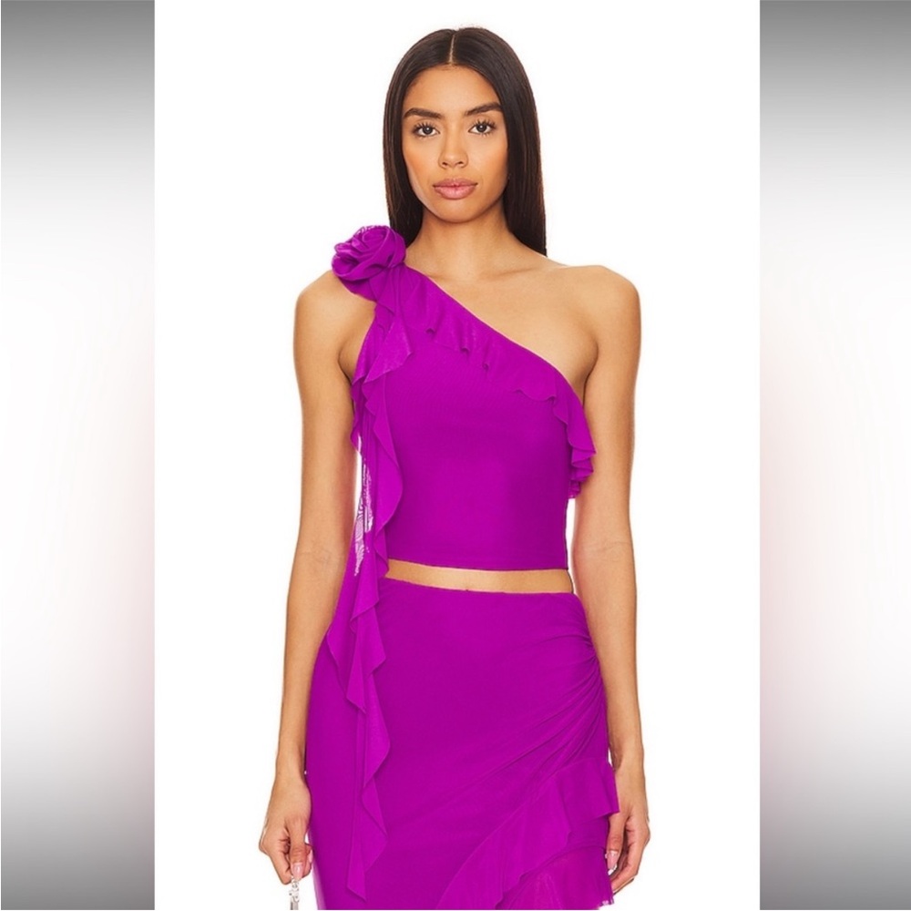 AFRM Two Piece Set - Picture 2 of 4